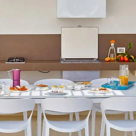 Darda Con Piscina E 3 Da Letto Willa Alcamo