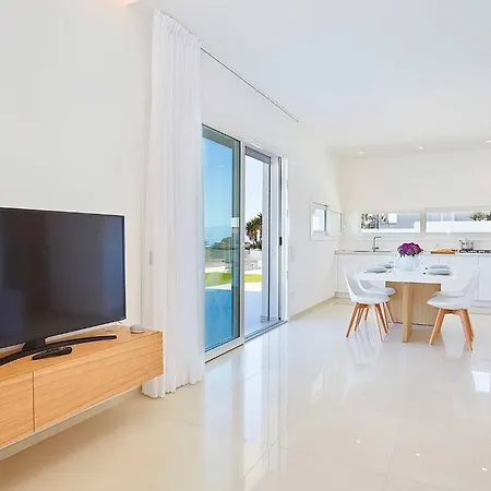 Darda Con Piscina E 3 Da Letto